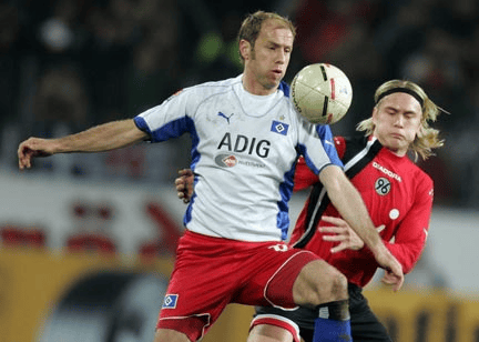 誉的队服时 誉的队服时